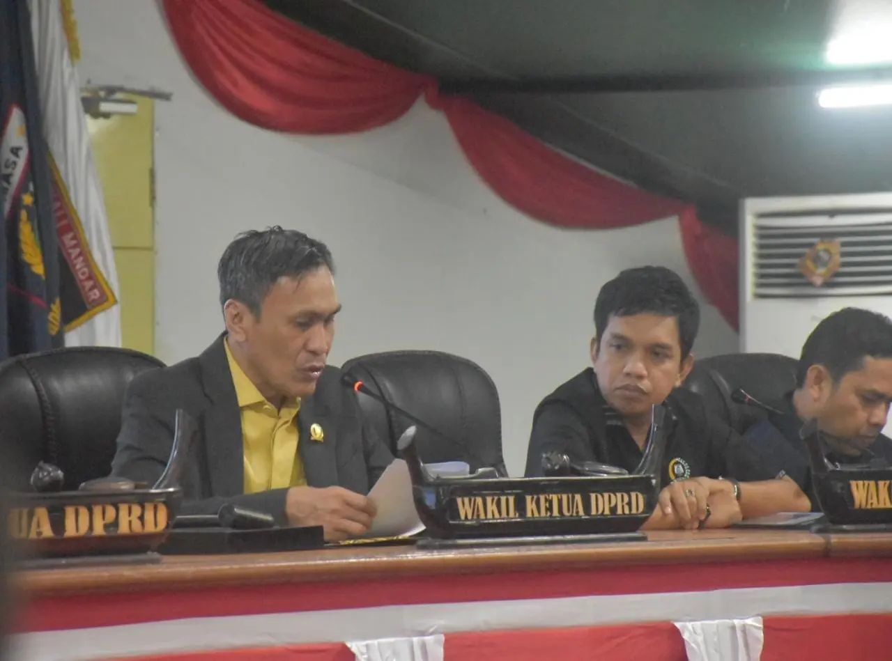 Usman Suhuriah Hadiri Rapat Paripurna Penyerahan LKPj Gubernur Sulbar Tahun 2022